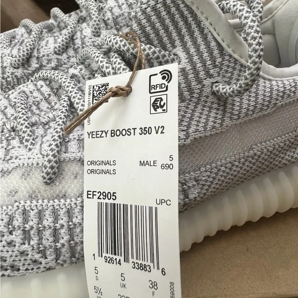 Yeezy Boost 350 V2 Kids Sneakers - Gray and Cream - Picture 3 of 4